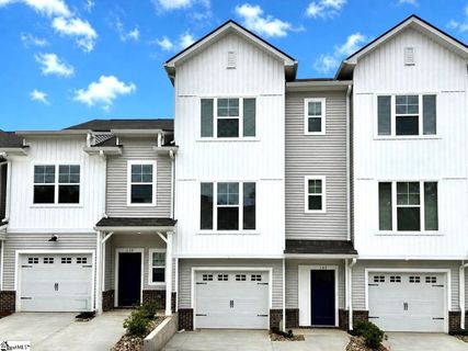 241 Taylor Woods Court active home in Miller Park, Greenville, SC