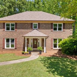 105 Gleneagles Court