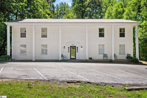 211 Brookside Drive
