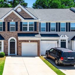 16 Fairchild Way