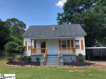 27 Wallace Street active home in Dunean Mills, Greenville, SC