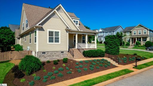 9 Hogarth Street pending home in Carilion, Greenville, SC