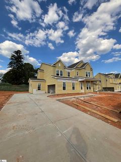 900 Cedarleaf Way active home in Braxton Ridge, Simpsonville, SC