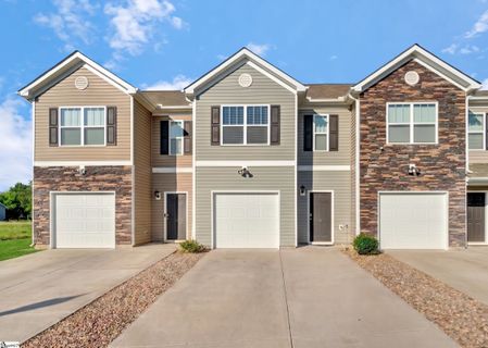 5 Sunriff Court active home in Brookside Ridge, Greer, SC