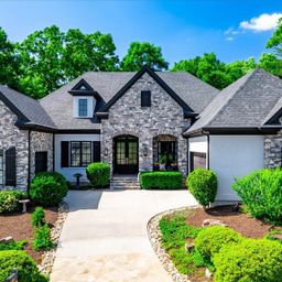 245 Abenaki Way