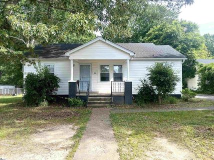 301 Edgewood Avenue