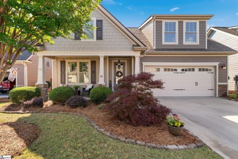 347 Belle Oaks Drive active home in Cottages At Harrison Bridge, Simpsonville, SC