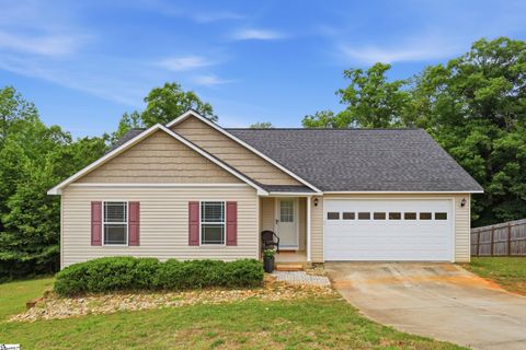126 Robin Ridge Circle