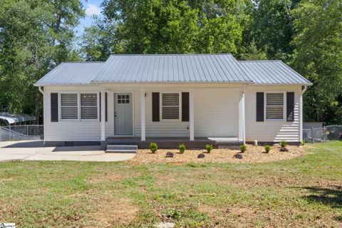 335 Pinonwood Drive sold home in Westwood, Simpsonville, SC