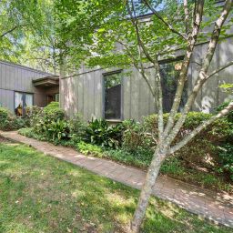 135 Ingleoak Lane