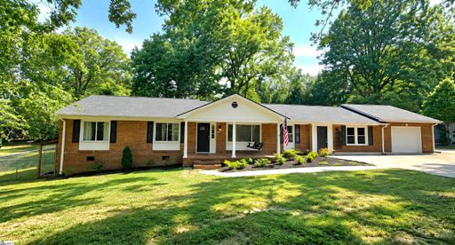 303 E Belvue Road pending home in Rolling Acres, Taylors, SC