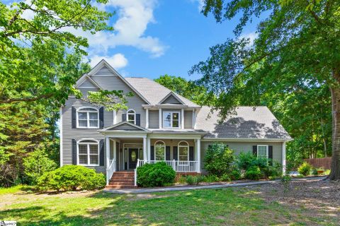 203 Country Club Drive sold home in Country Club Place, Laurens, SC