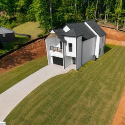 156 Boxwood Lane