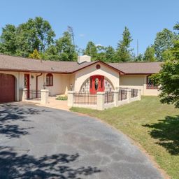 124 Timberlake Circle