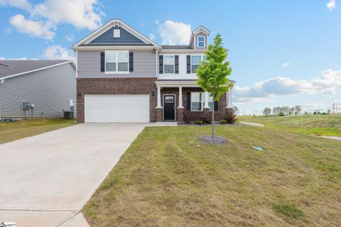 906 Pineland Drive