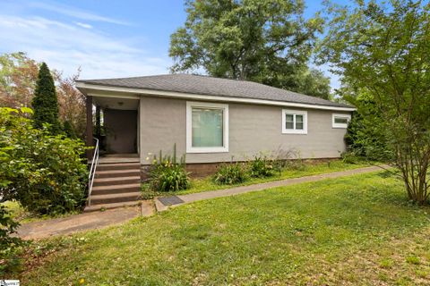 303 Blair Street pending home in Alice, Easley, SC