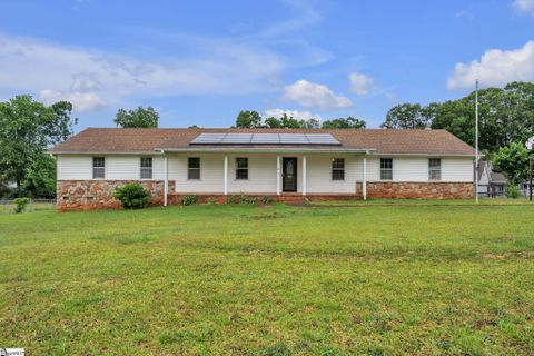 511 Clarendon Drive pending home in Hampton Downs, Easley, SC