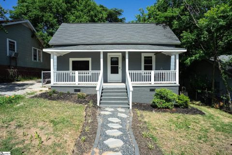 16 Pettee Street active home in Brandon, Greenville, SC