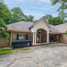 480 Pin Du Lac Drive