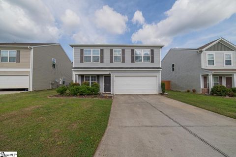 113 Traditons Boulevard pending home in Village At Glenwood, Anderson, SC