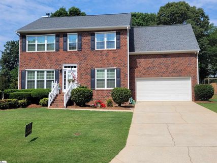 205 N Antigo Court active home in Hudson Forest, Greer, SC