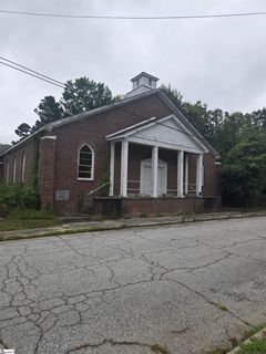 110 N Owens Street