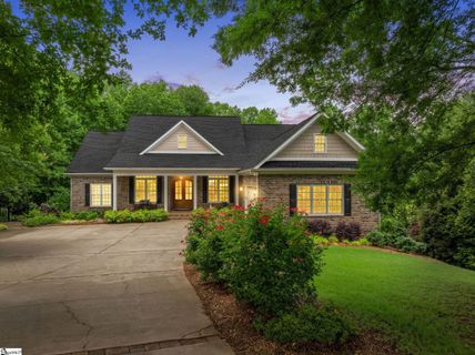 1911 Dunlin Court pending home in Hammond Pointe, Taylors, SC
