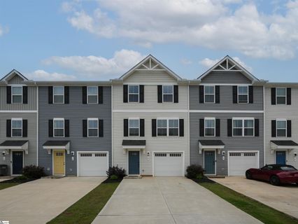 8 Verdant Leaf Way active home in August Brook, Greenville, SC