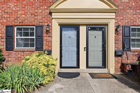 2530 E North Street Unit 13-E active home in Yorktown Condos, Greenville, SC