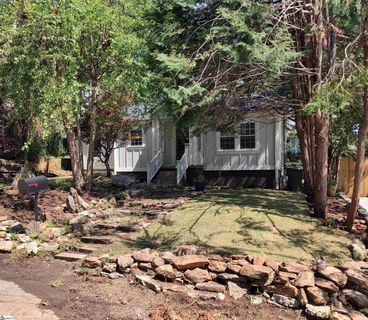 14 Dixie Avenue active home in Overbrook, Greenville, SC