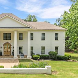 12 Woodvalley Court