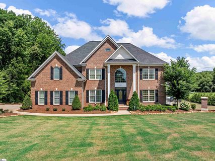 224 Thorncrest Drive active home in Wynmure, Pauline, SC