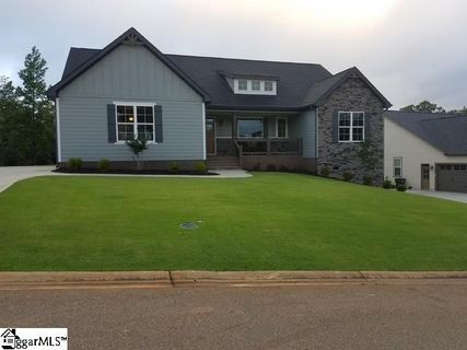 27 Enoree Farm Way active home in Silver Meadows, Taylors, SC