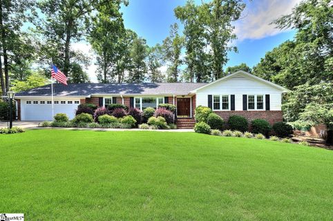 5 Fernwood Drive active home in Edwards Forest, Taylors, SC