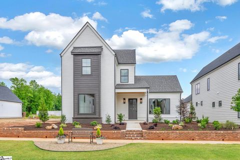6 Wimbledon Road active home in Acadia, Piedmont, SC