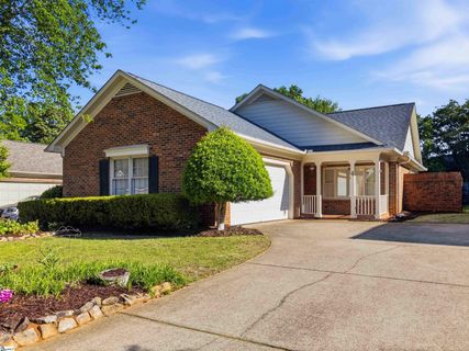 4 Parkins Place active home in Parkins Mill Area, Greenville, SC
