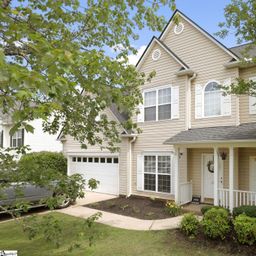 104 Rolling Oak Drive