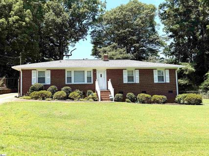 Homes in Oak Crest, Greenville