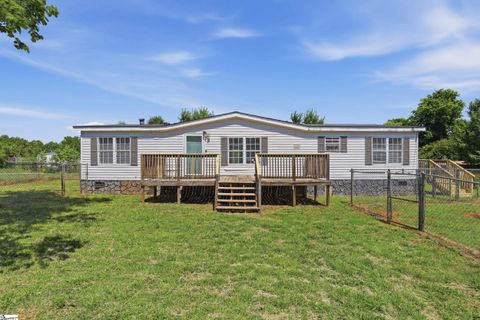 1171 Old Pelzer Road active home in Kingswood, Piedmont, SC