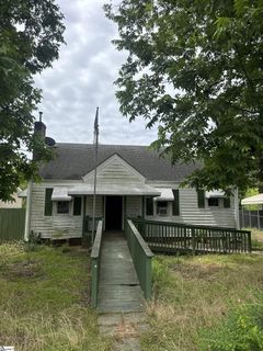 134 E Wilburn Avenue