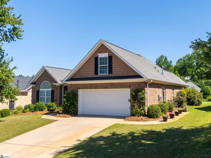5 Cedarcrest Court pending home in Baldwin Commons, Simpsonville, SC