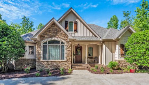 6 Deer Valley Court active home in Cliffs Valley, Travelers Rest, SC