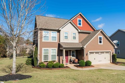 267 Castleton Circle active home in Cobbs Creek, Boiling Springs, SC