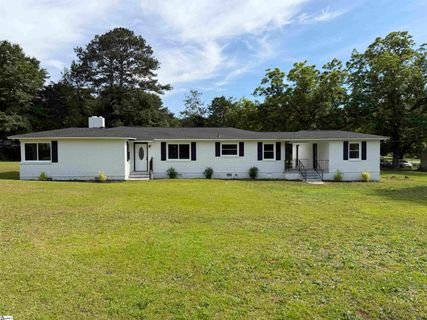 1300 Belhaven Road active home in Fairfield Acres, Anderson, SC