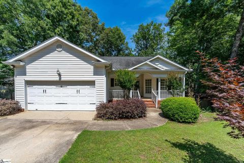 107 Groveton Court pending home in Dunwoody Oaks, Simpsonville, SC