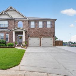 412 Simsbury Way