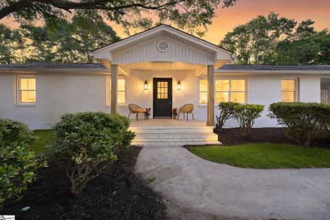 406 Rollingreen Road pending home in Wellington Green, Greenville, SC