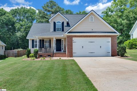 Homes in Hamilton Hills, Williamston