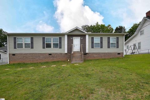5 Charles Street active home in Woodside Mill, Greenville, SC