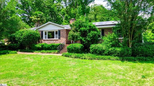 101 Nottingham Way active home in Sherwood Forest, Anderson, SC